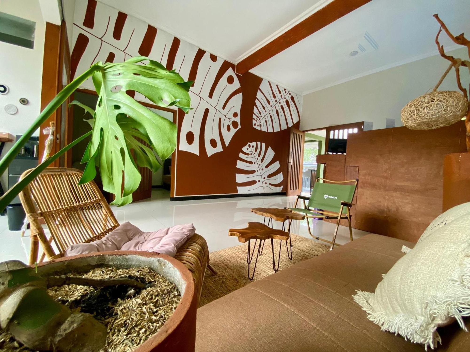 Zzz Hostel Malang Eksteriør bilde